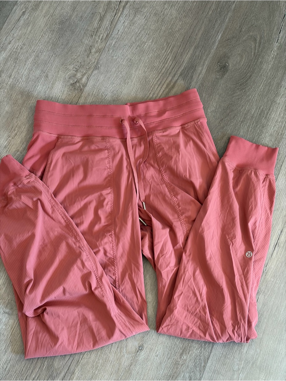 lululemon athletica dusty rose Jogger